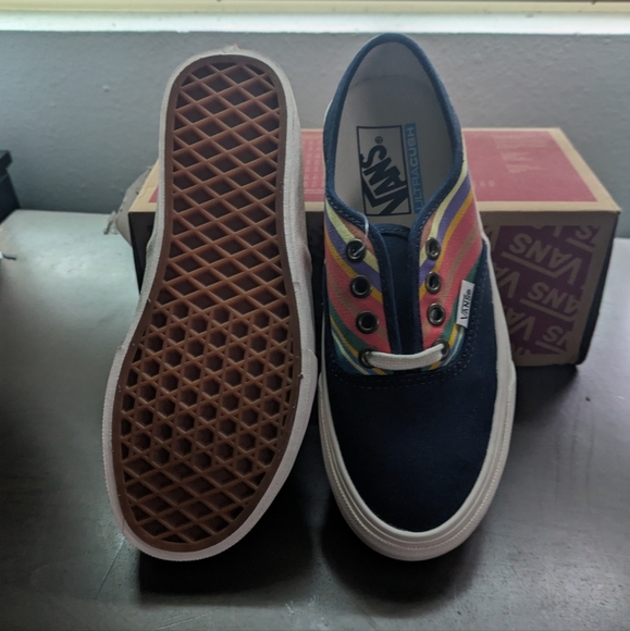 Vans Authentic SF Retro Stripes Women Size 5 Dress Blue Classic Beach Shoe 0124 - Picture 4 of 11